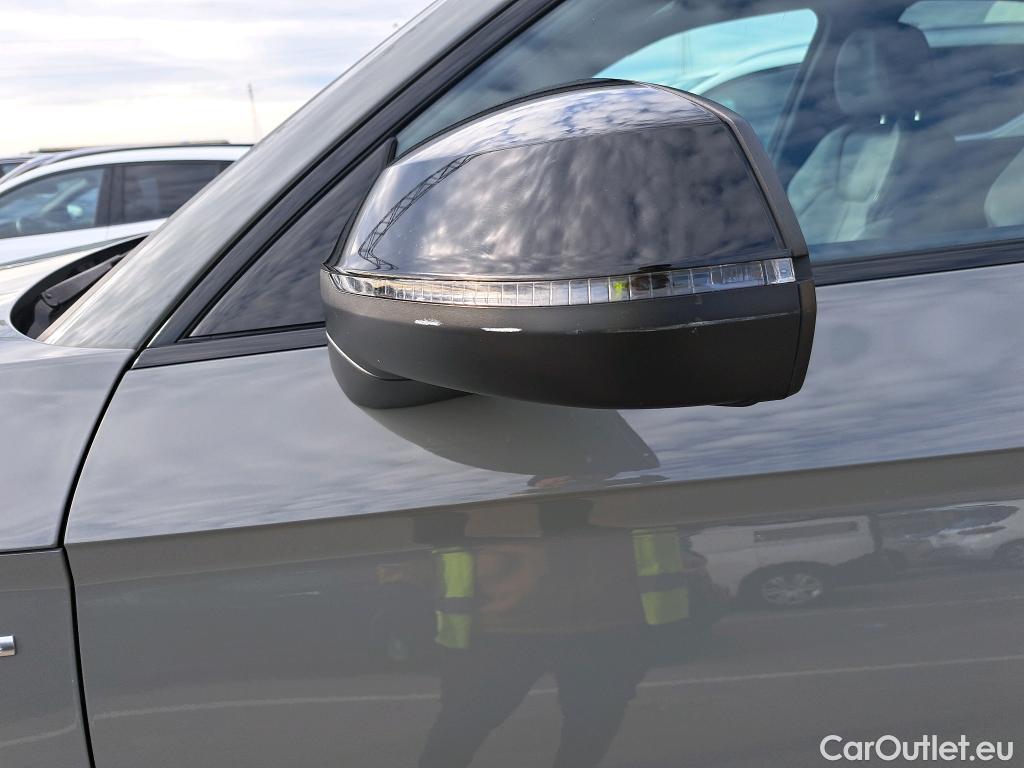  Audi  Q5 AUDI  SPORTBACK / 2020 / 5P / todoterreno Black Line 50 TFSI e quattro-ultra #38