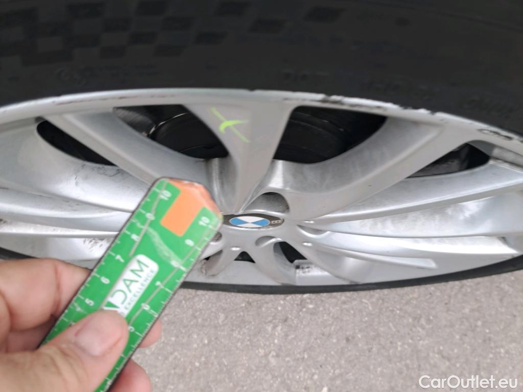  Bmw  Serie 1 BMW  / 2019 / 5P / berlina con portón 118i #16