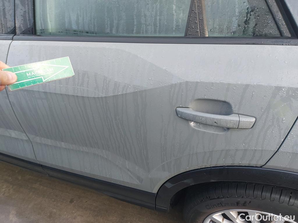  Audi  Q2 AUDI  / 2016 / 5P / todoterreno Design 30 TFSI 85kW (116CV) #3