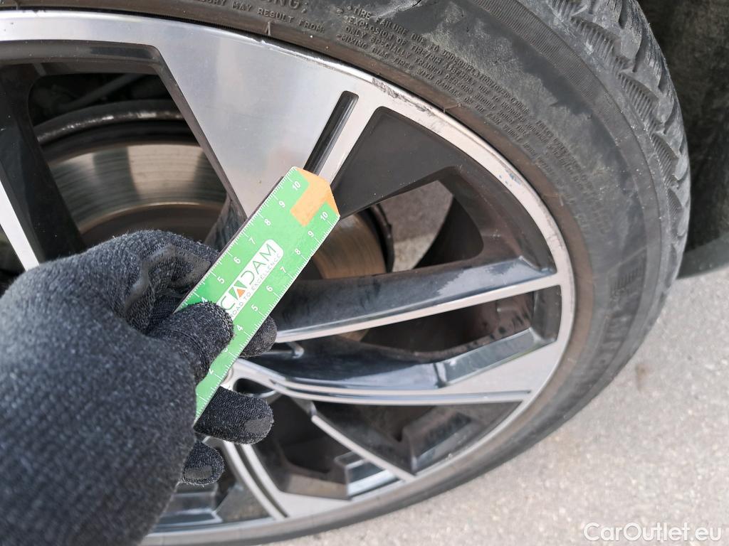  Audi  Q5 AUDI  SPORTBACK / 2020 / 5P / todoterreno Black Line 50 TFSI e quattro-ultra #13