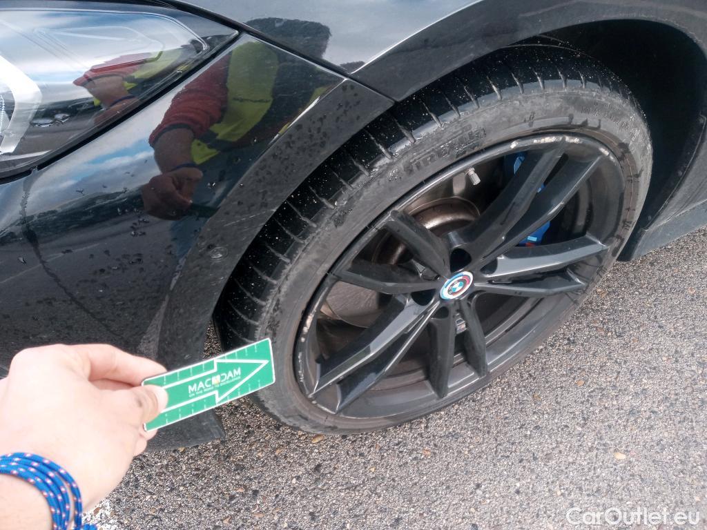  Bmw  Serie 3 BMW  / 2019 / 5P / familiar 330e xDrive Touring #10