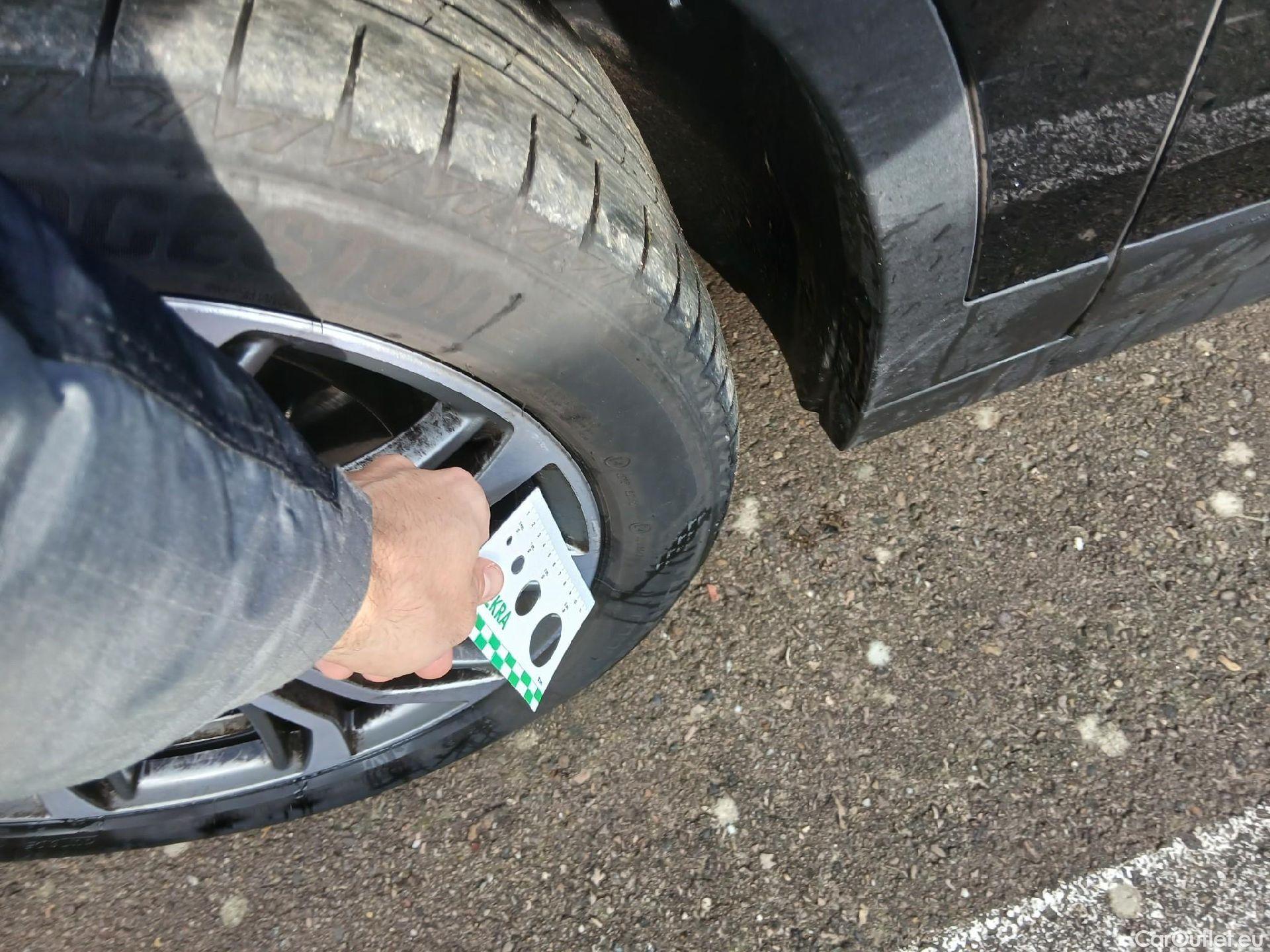  Bmw  X2 BMW  sDrive18i (CX3) #4