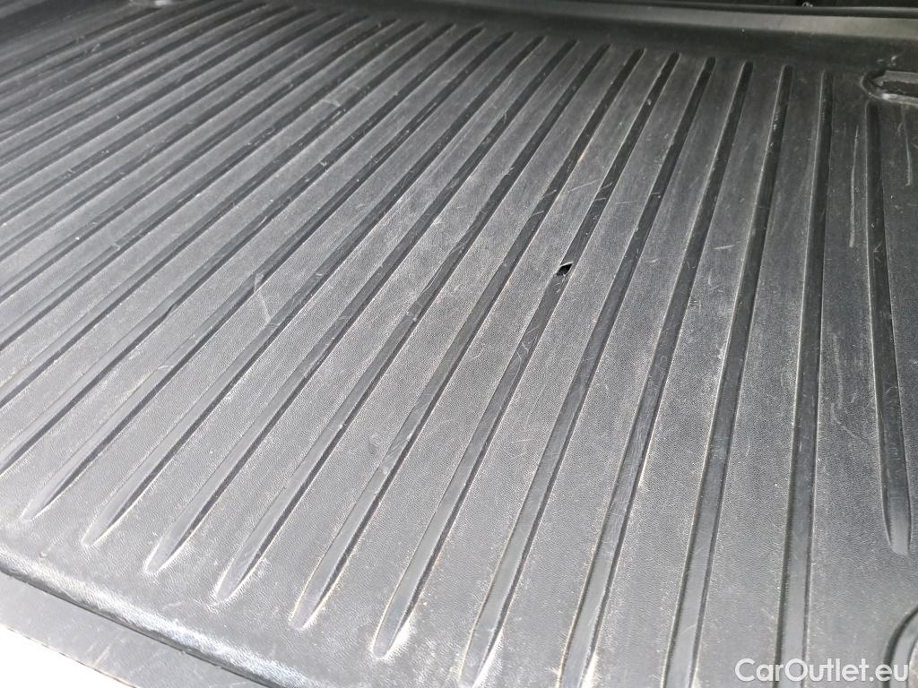  Audi  Q5 AUDI  SPORTBACK / 2020 / 5P / todoterreno Black Line 50 TFSI e quattro-ultra #26