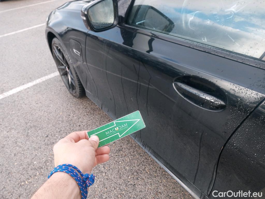  Bmw  Serie 3 BMW  / 2019 / 5P / familiar 330e xDrive Touring #4