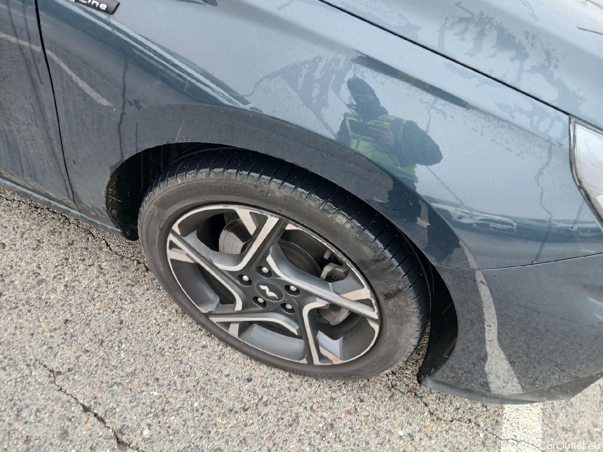  Hyundai  i30 HYUNDAI  / 2020 / 5P / berlina con portón 1.0 TGDI N Line 30 Aniversario #2