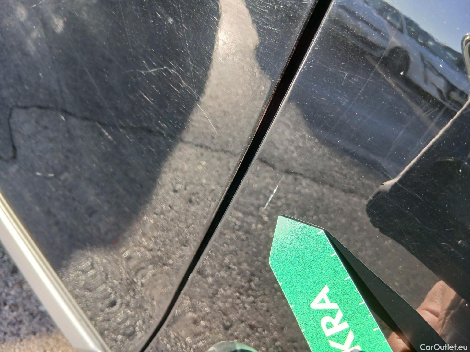  Hyundai   Ioniq HYUNDAI / 2019 / 5P / berlina con portón 1.6 GDI HEV Tecno DCT #44