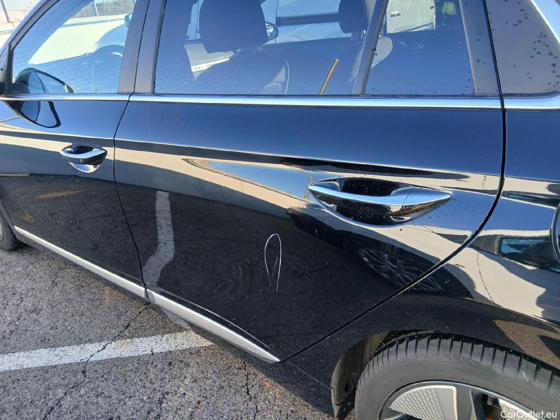  Hyundai   Ioniq HYUNDAI / 2019 / 5P / berlina con portón 1.6 GDI HEV Tecno DCT #16