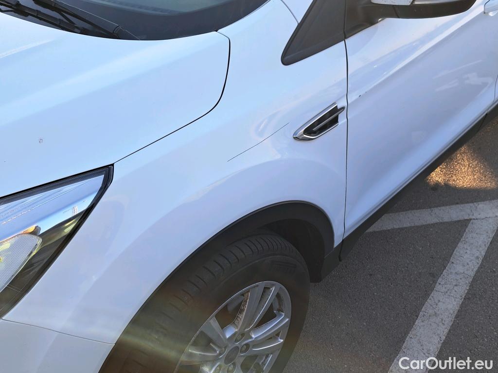  Ford  Kuga FORD  / 2016 / 5P / todoterreno 1.5 EcoBoost 88kW 4x2 Trend+ (CX) #10