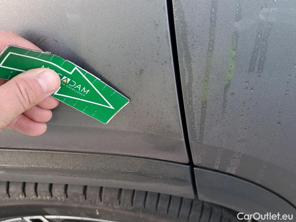  Mercedes  GLA MERCEDES-BENZ  / 2020 / 5P / todoterreno  220 D 4MATIC #3