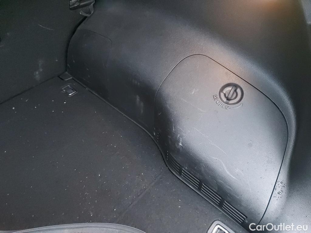  KIA  Niro KIA  / 2019 / 5P / crossover 1.6 GDi PHEV 104kW (141CV) Drive #5