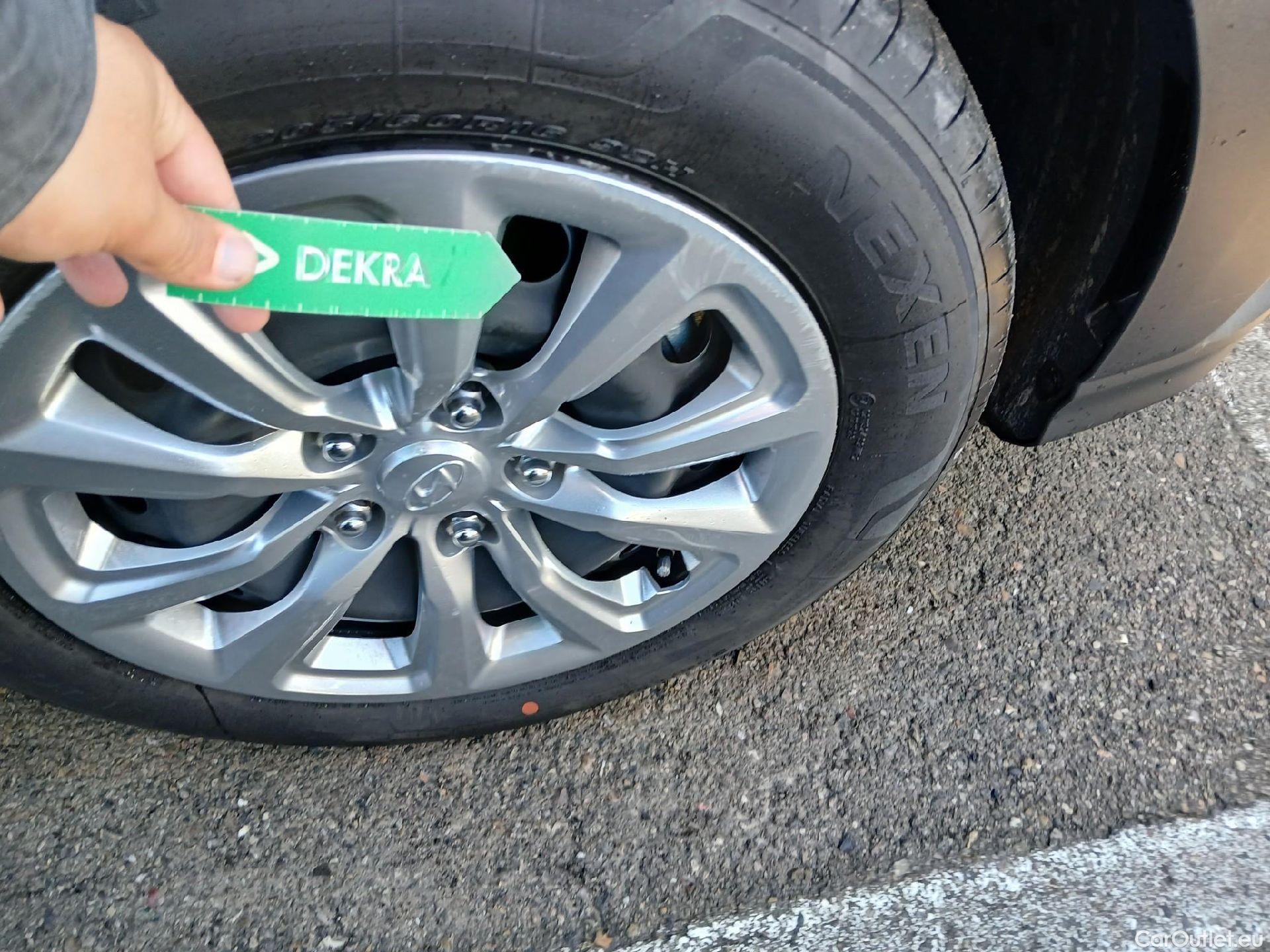  Hyundai  Konna HYUNDAI Kona / 2020 / 5P / todoterreno 1.0 TGDI Klass 4X2 #20