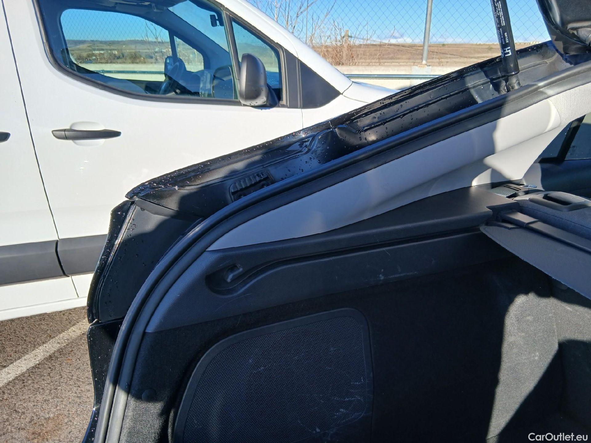  Hyundai   Ioniq HYUNDAI / 2019 / 5P / berlina con portón 1.6 GDI HEV Tecno DCT #31