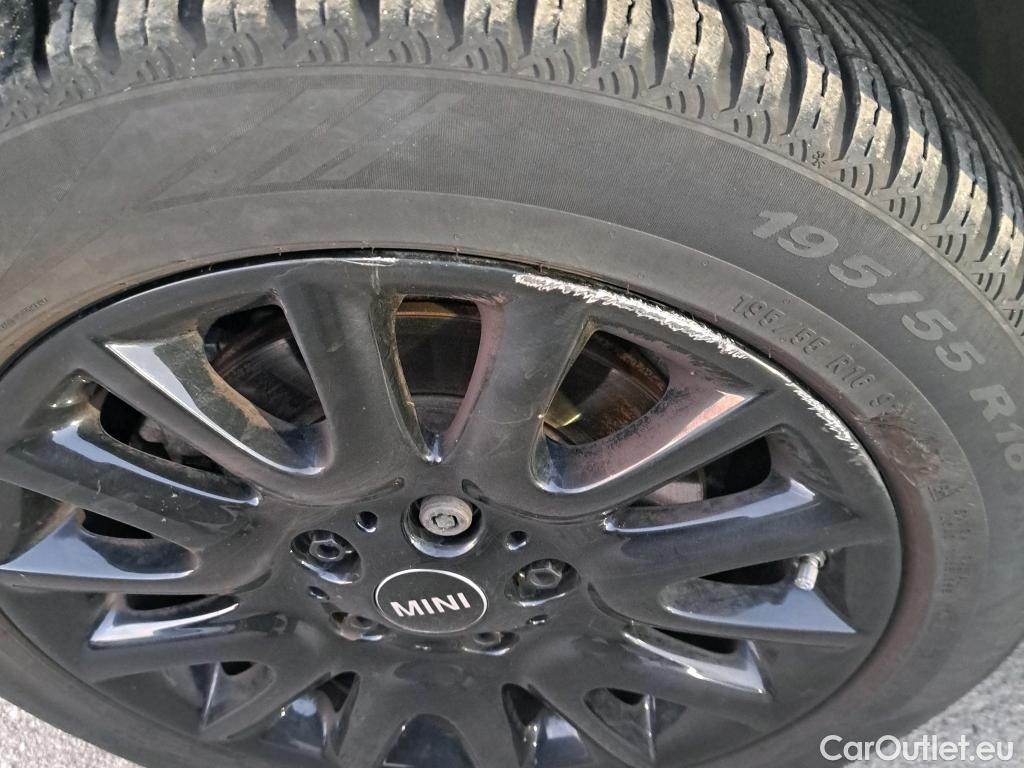  Mini  Cooper MINI MINI / 2014 / 5P / berlina con portón ONE 5 PUERTAS (CX) #16