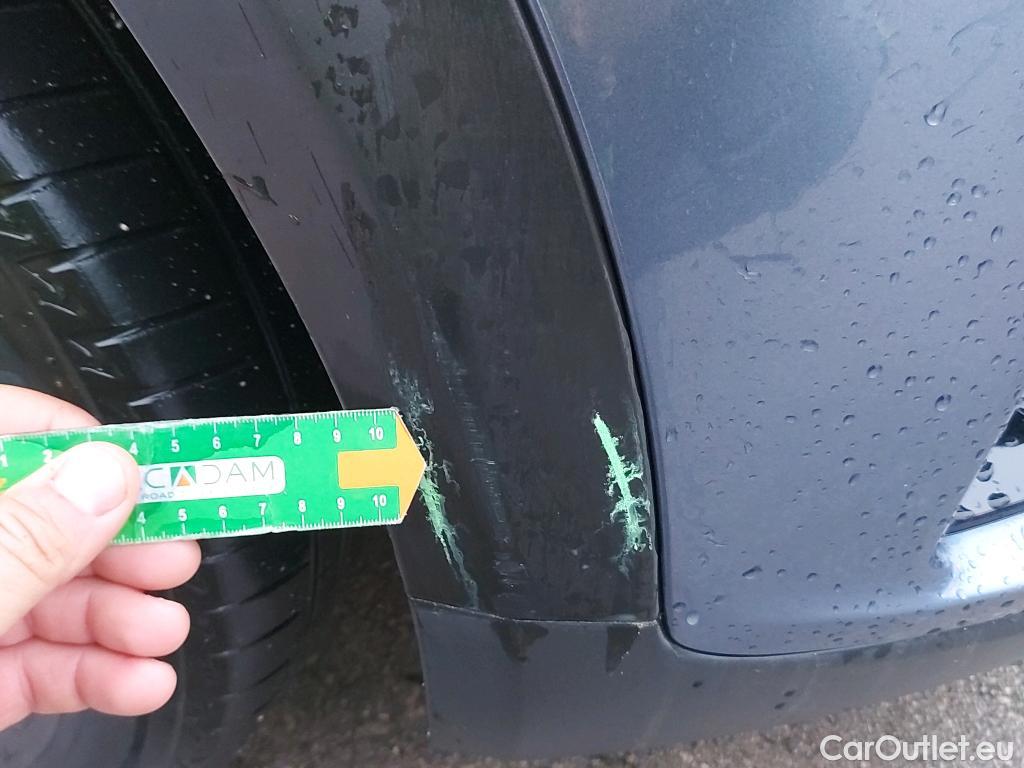  KIA  Niro KIA  / 2019 / 5P / crossover 1.6 GDi PHEV 104kW (141CV) Drive #9