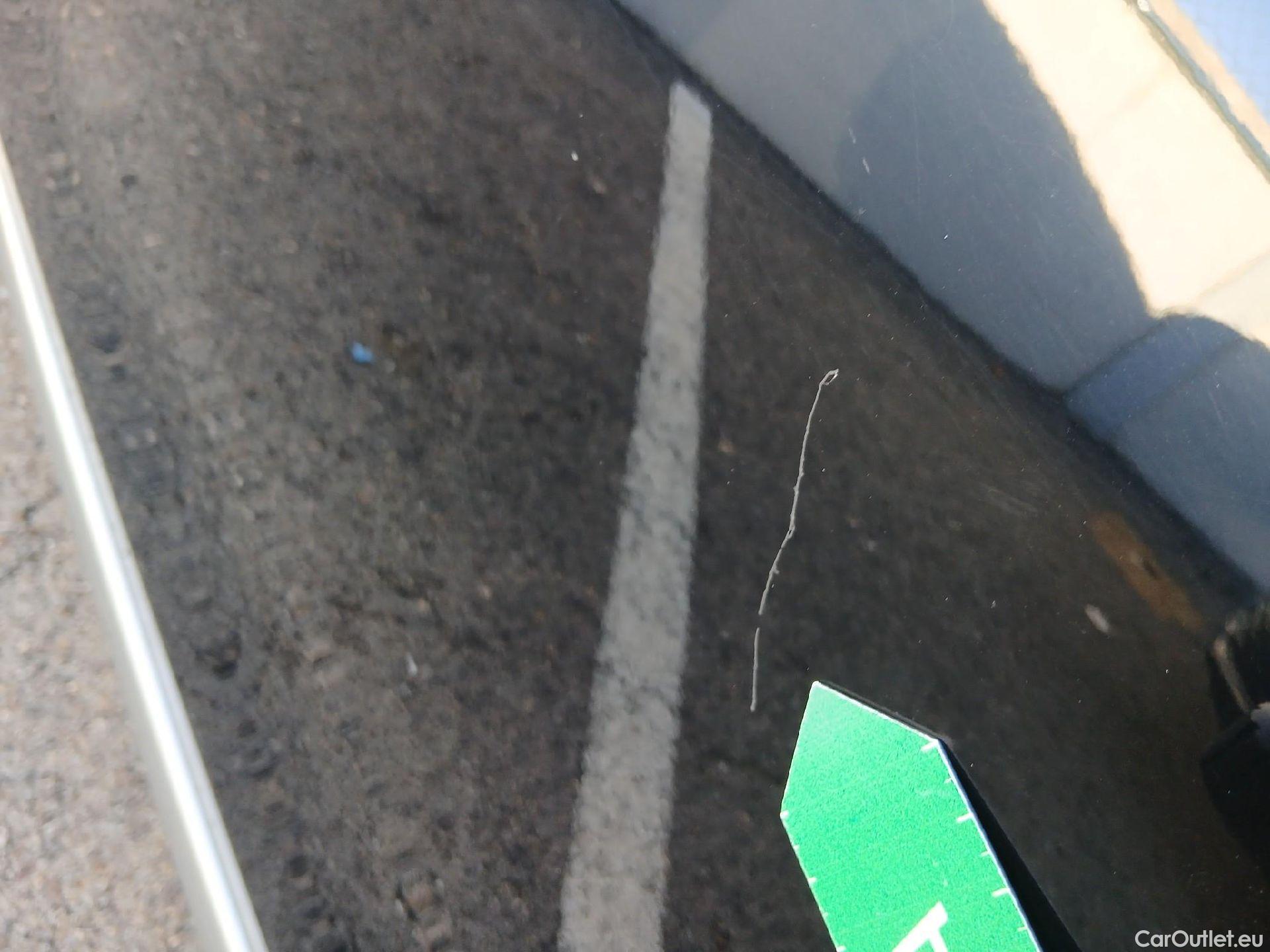  Hyundai   Ioniq HYUNDAI / 2019 / 5P / berlina con portón 1.6 GDI HEV Tecno DCT #15