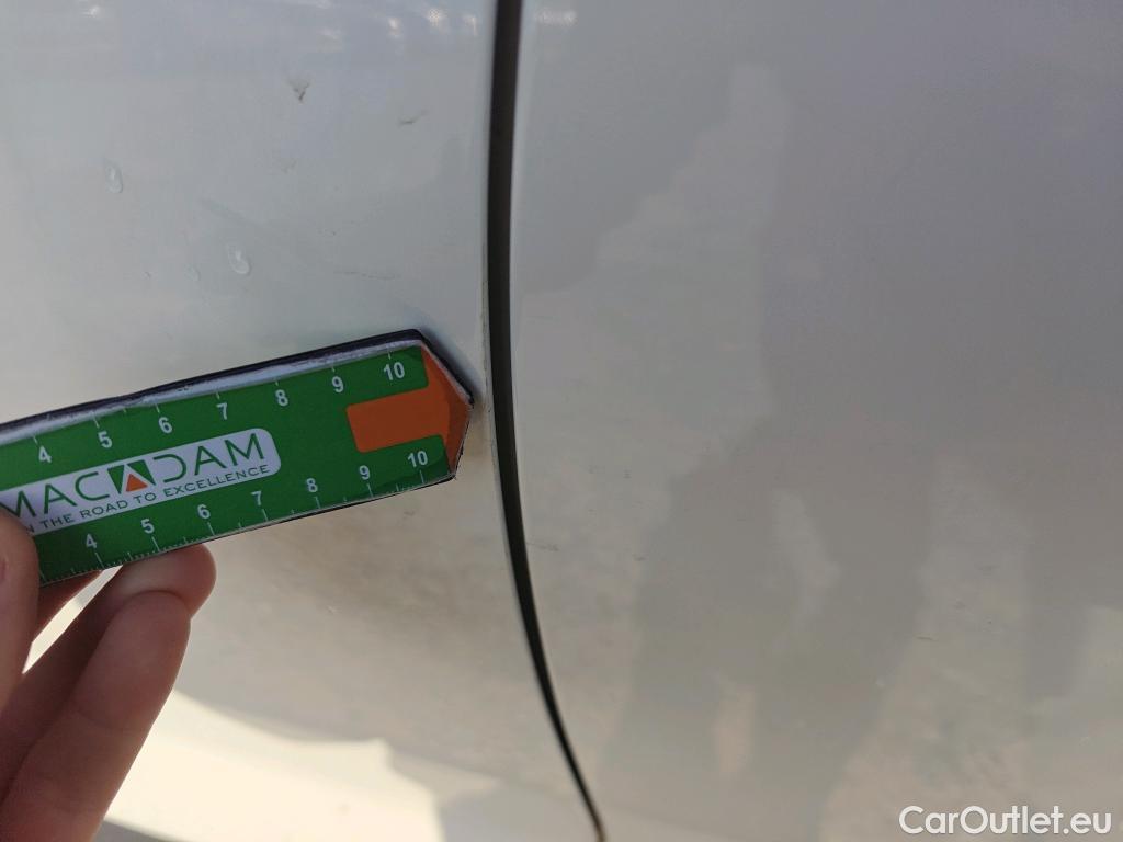  Nissan  Juke NISSAN  / 2019 / 5P / crossover DIG-T 84 kW DCT N-Design Chic #26