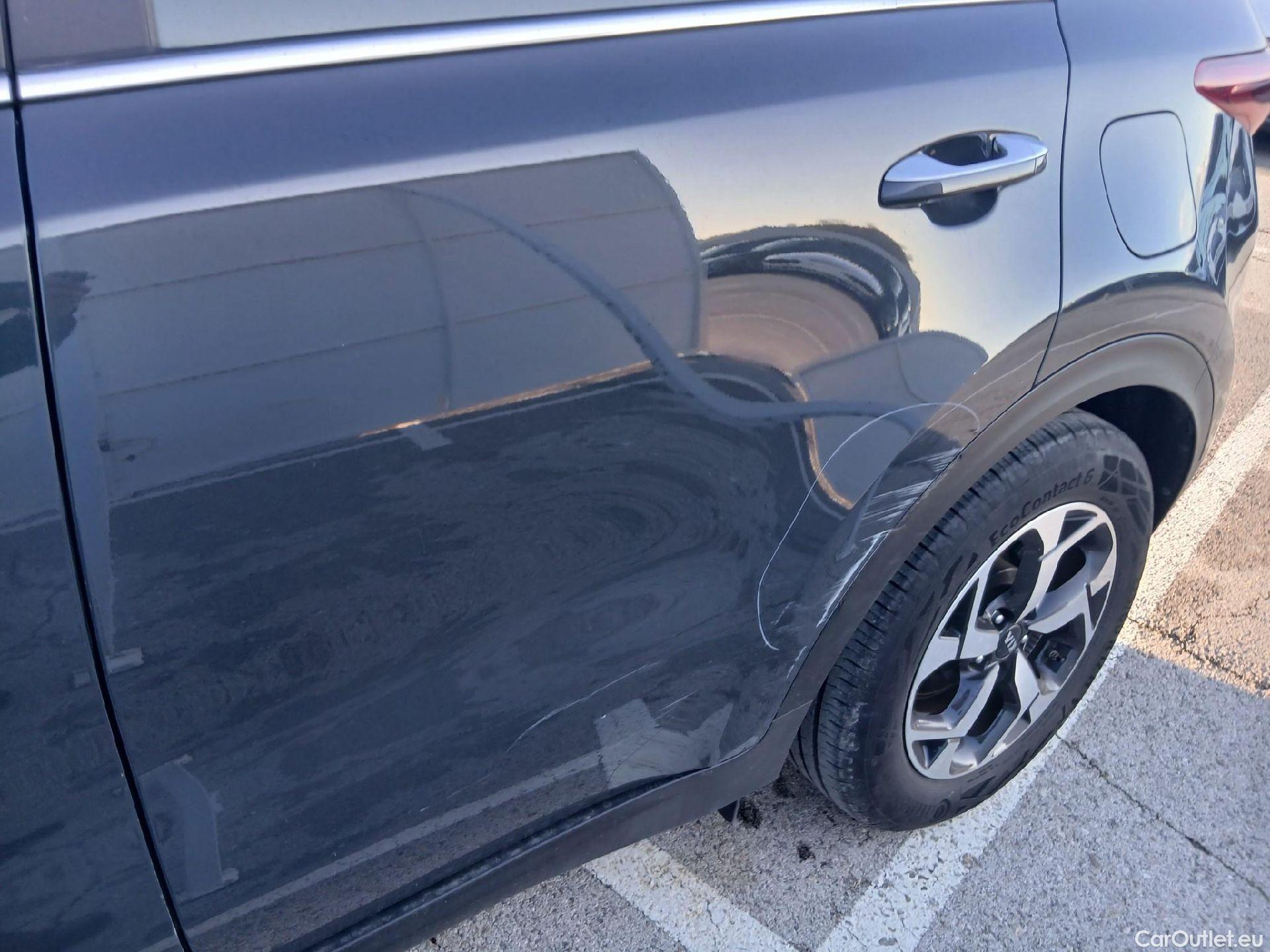  KIA  Sportage KIA  1.6MHEV Drive 100kW(136CV) 4x2(Crist Tintados) #15