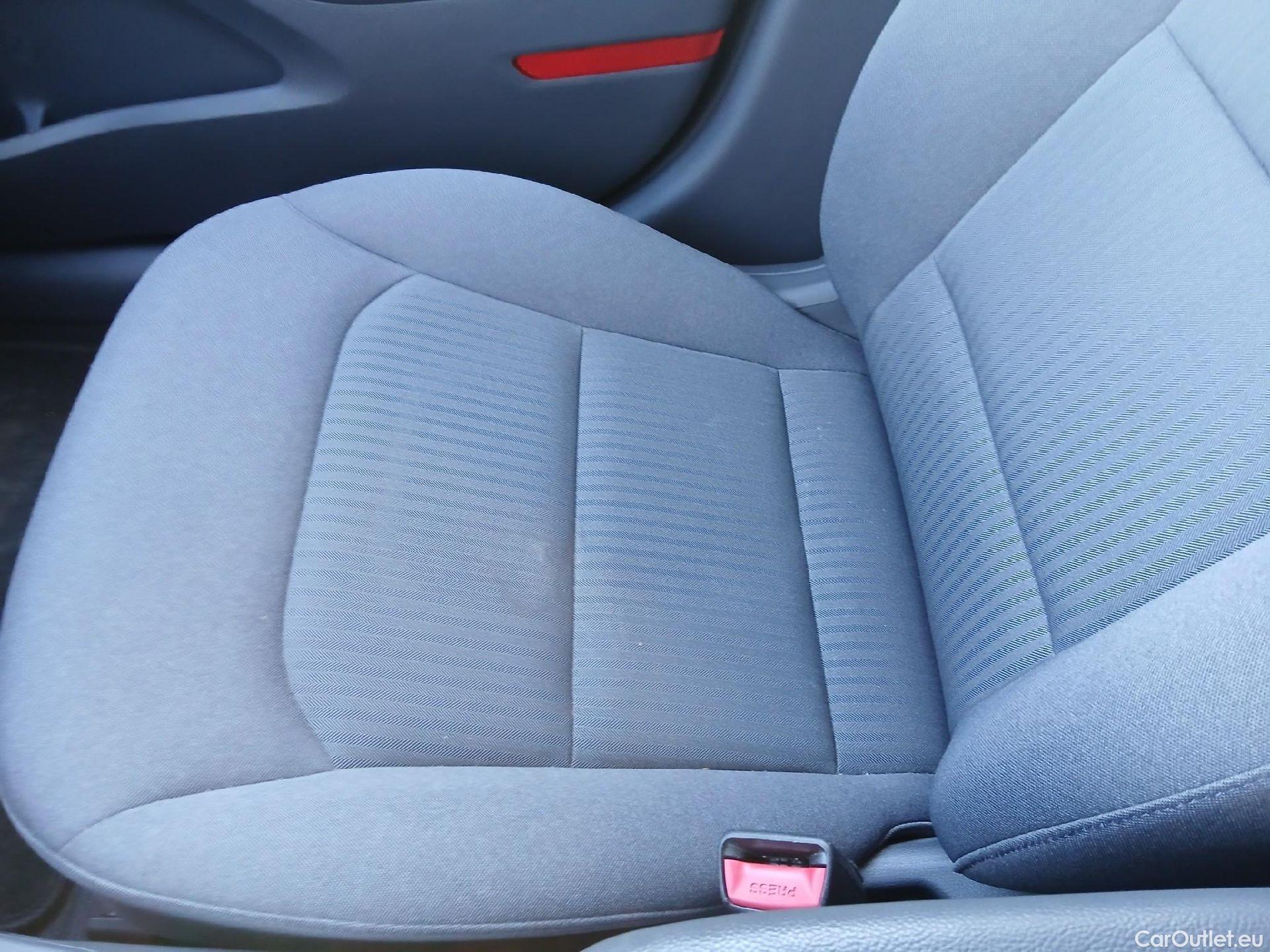  Hyundai   Ioniq HYUNDAI / 2019 / 5P / berlina con portón 1.6 GDI HEV Tecno DCT #58