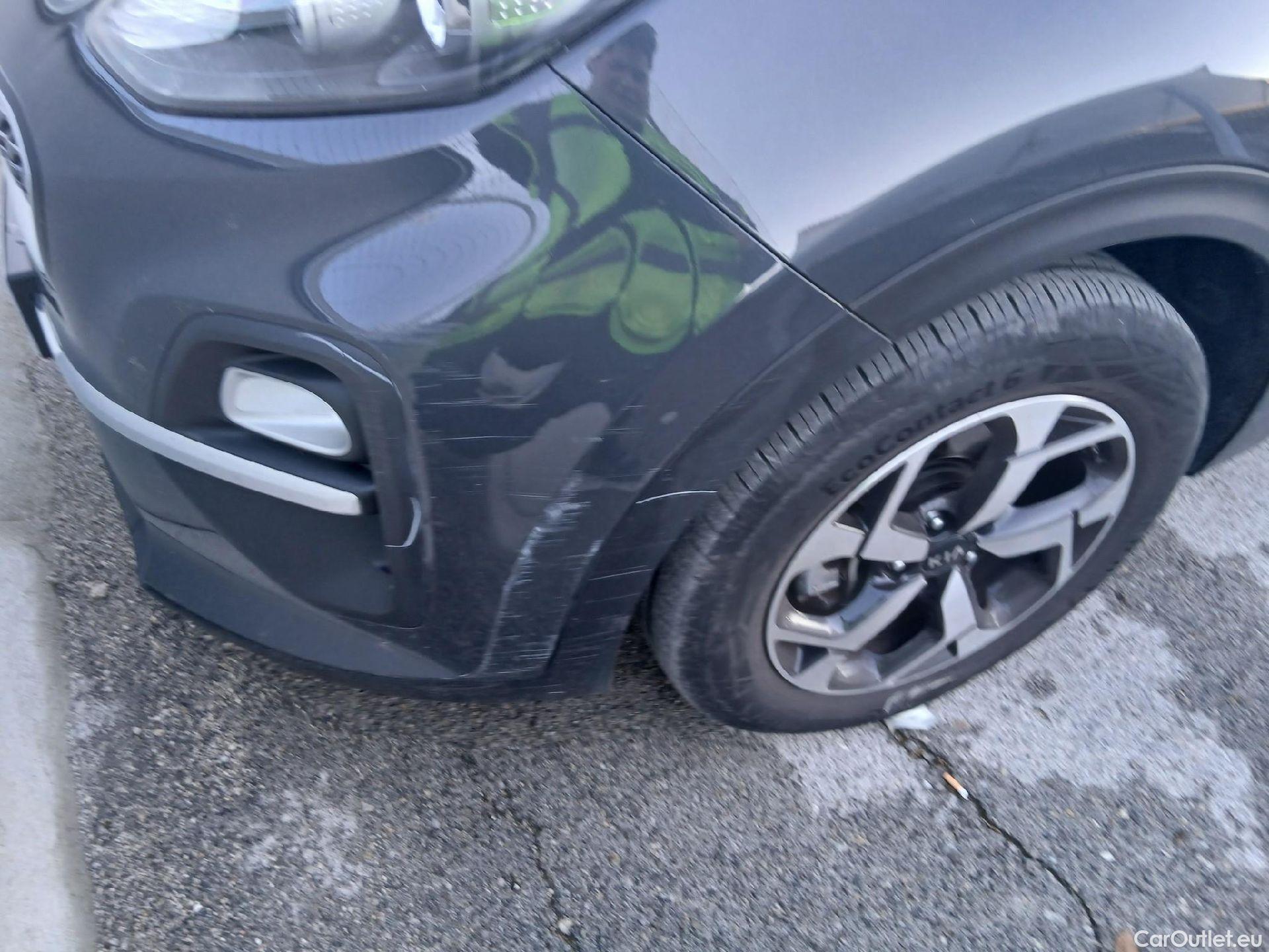  KIA  Sportage KIA  1.6MHEV Drive 100kW(136CV) 4x2(Crist Tintados) #10