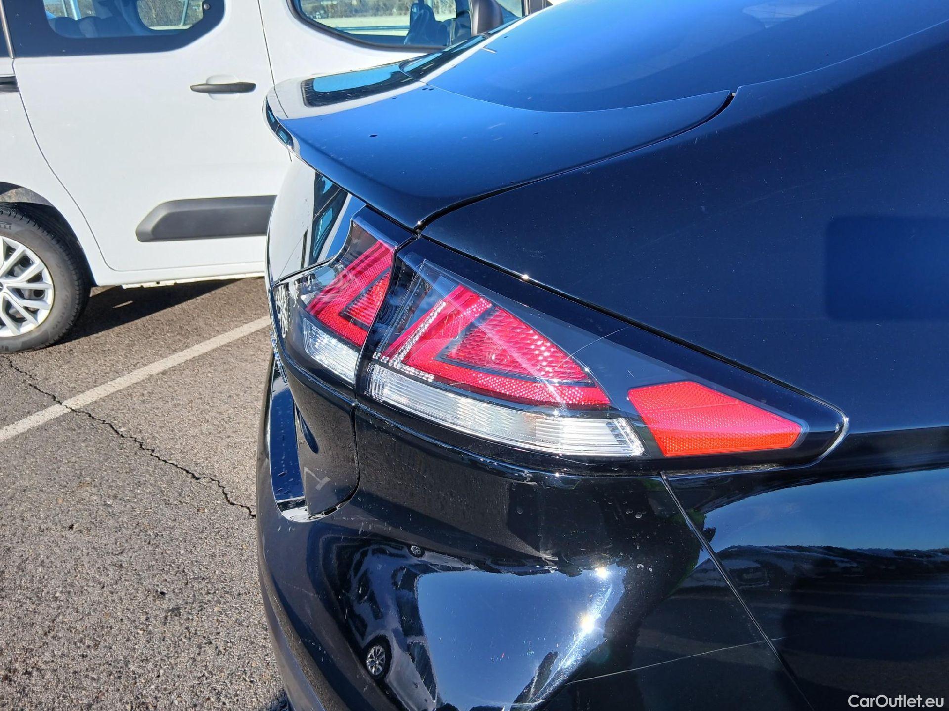  Hyundai   Ioniq HYUNDAI / 2019 / 5P / berlina con portón 1.6 GDI HEV Tecno DCT #59