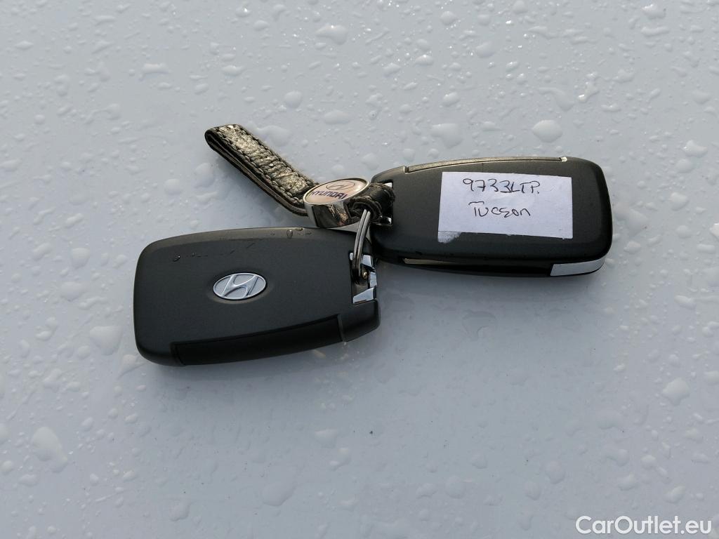  Hyundai  Tucson HYUNDAI  / 2020 / 5P / todoterreno 1.6 TGDI 169kW (230CV) HEV Maxx Sky Auto #4