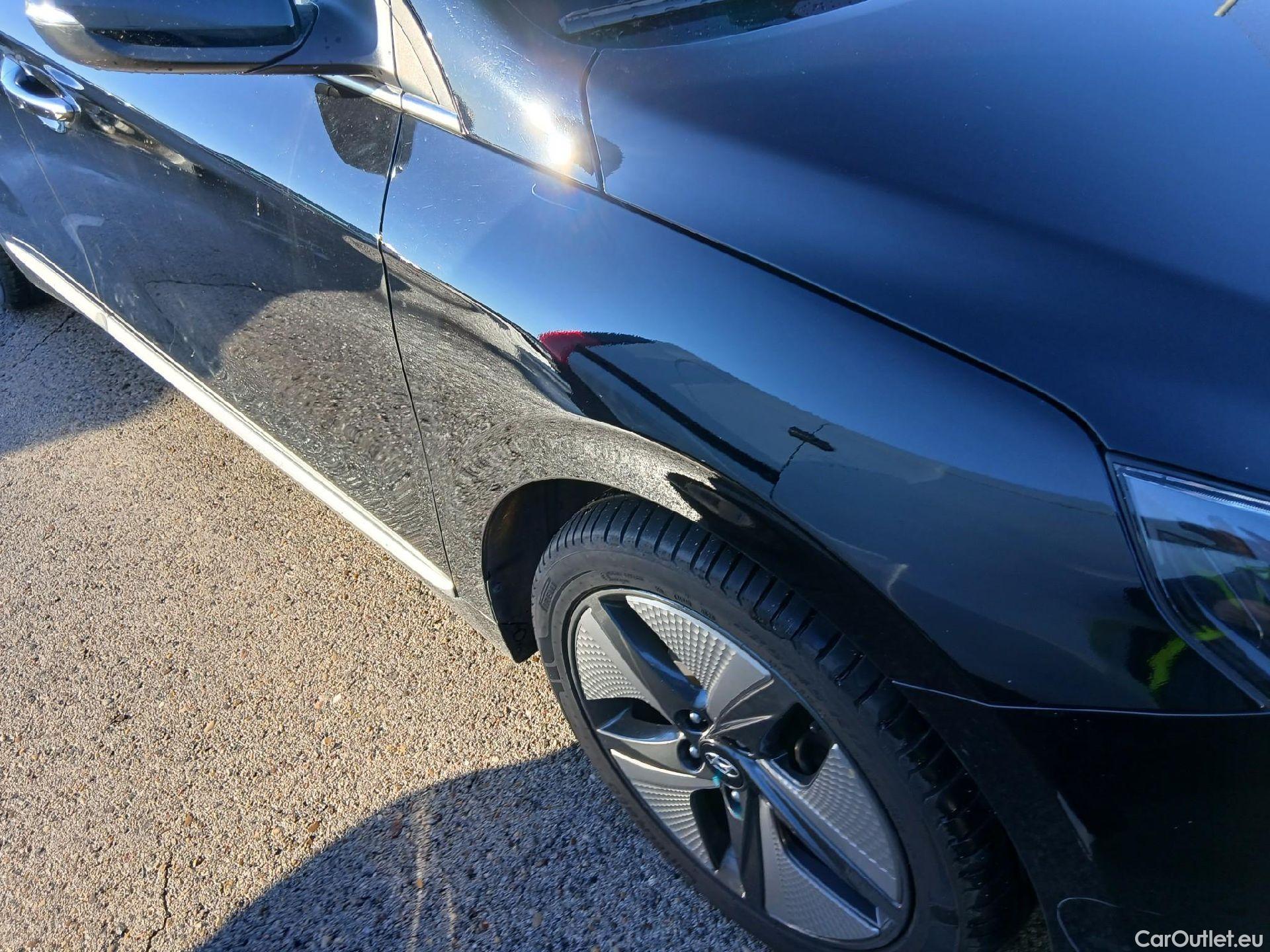  Hyundai   Ioniq HYUNDAI / 2019 / 5P / berlina con portón 1.6 GDI HEV Tecno DCT #49