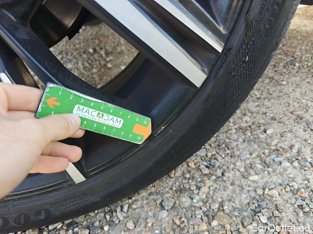  Nissan  Juke NISSAN  / 2019 / 5P / crossover DIG-T 84 kW DCT N-Design Chic #16