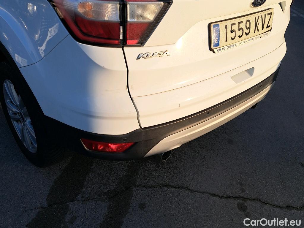  Ford  Kuga FORD  / 2016 / 5P / todoterreno 1.5 EcoBoost 88kW 4x2 Trend+ (CX) #12