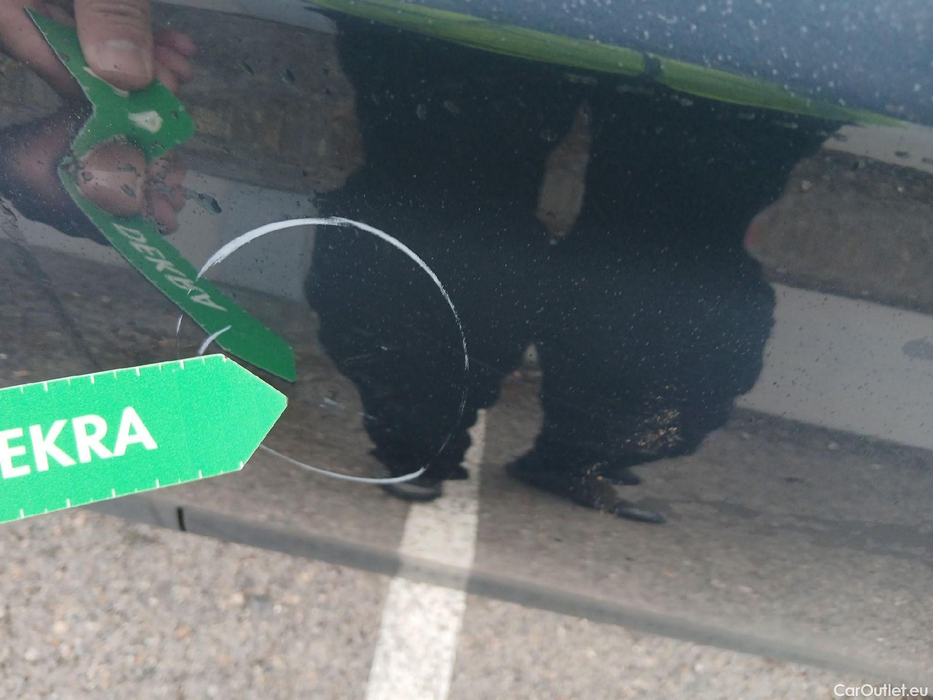  Hyundai  i30 HYUNDAI  / 2020 / 5P / berlina con portón 1.0 TGDI N Line 30 Aniversario #9