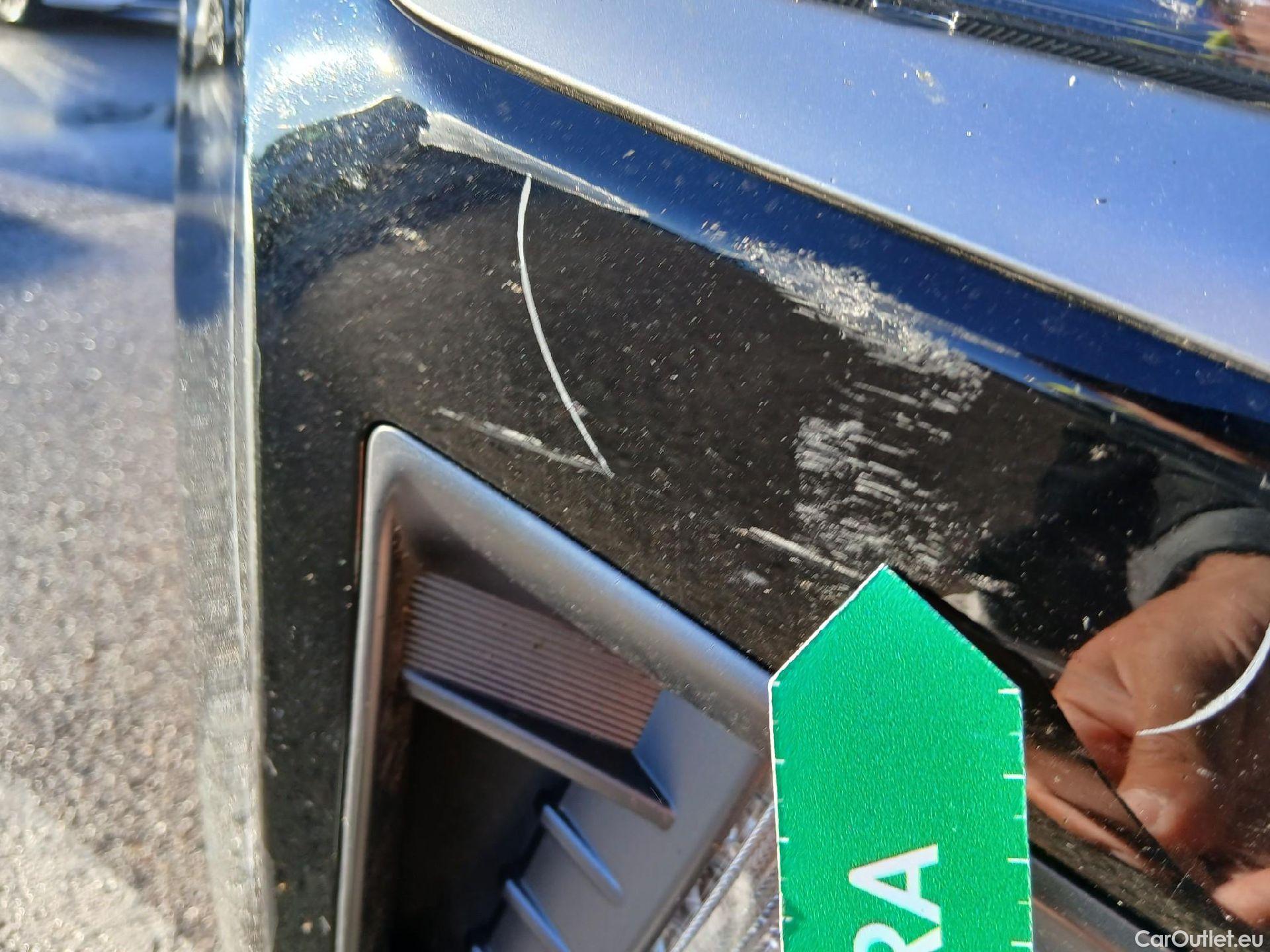  Hyundai   Ioniq HYUNDAI / 2019 / 5P / berlina con portón 1.6 GDI HEV Tecno DCT #2