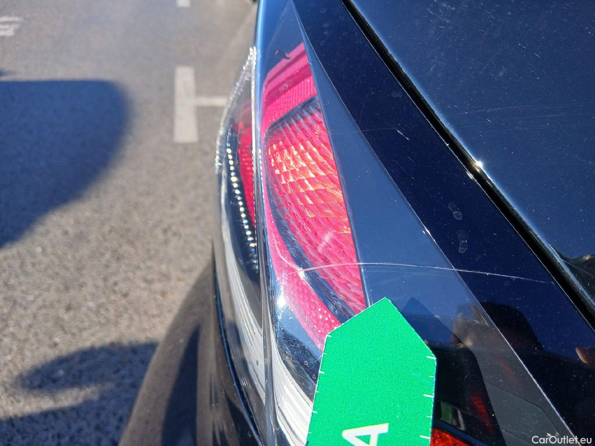  Hyundai   Ioniq HYUNDAI / 2019 / 5P / berlina con portón 1.6 GDI HEV Tecno DCT #60