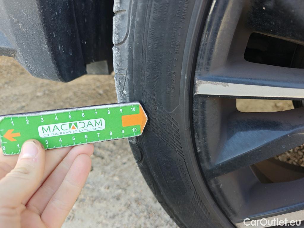  Nissan  Juke NISSAN  / 2019 / 5P / crossover DIG-T 84 kW DCT N-Design Chic #2