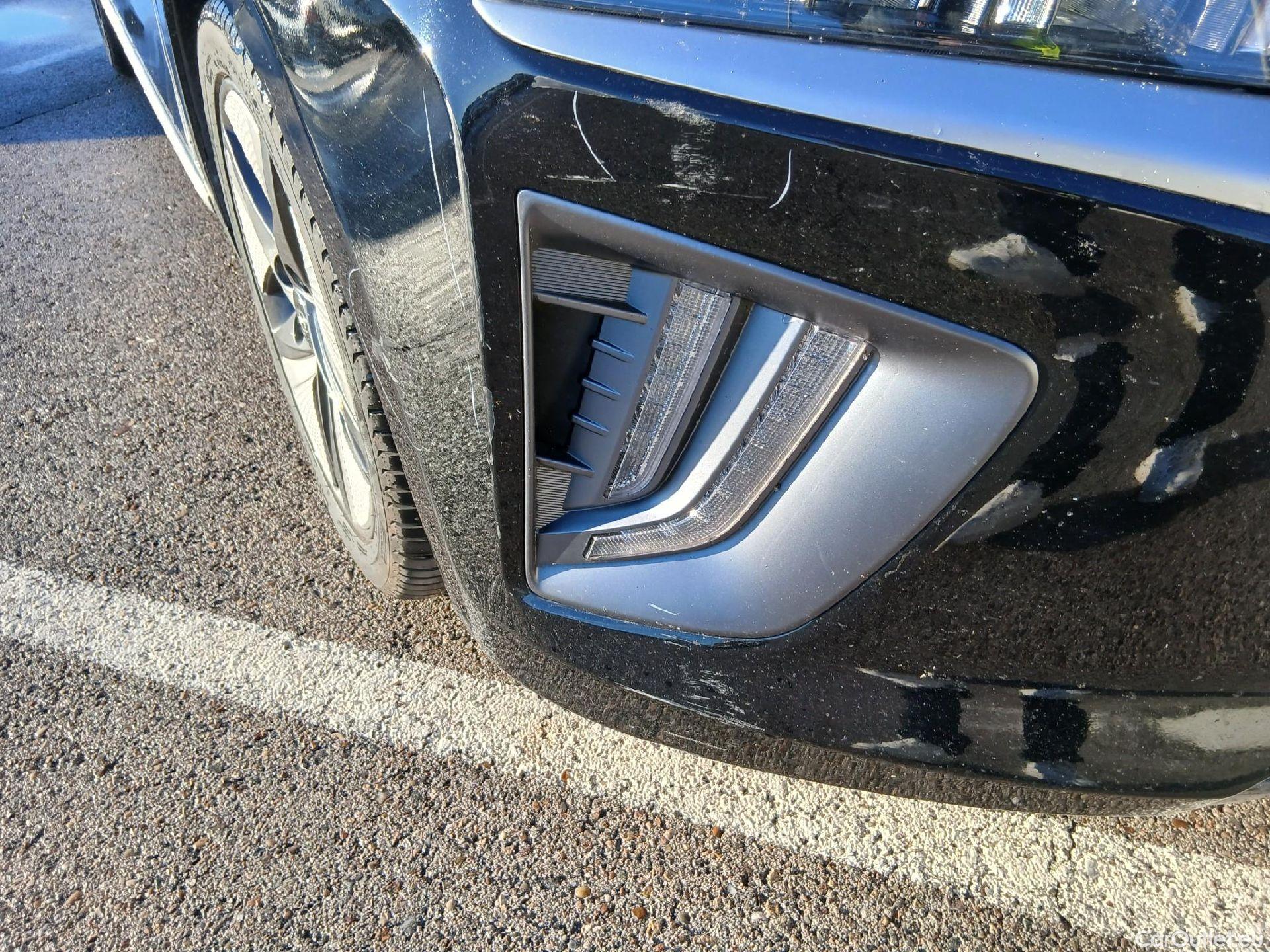  Hyundai   Ioniq HYUNDAI / 2019 / 5P / berlina con portón 1.6 GDI HEV Tecno DCT #5