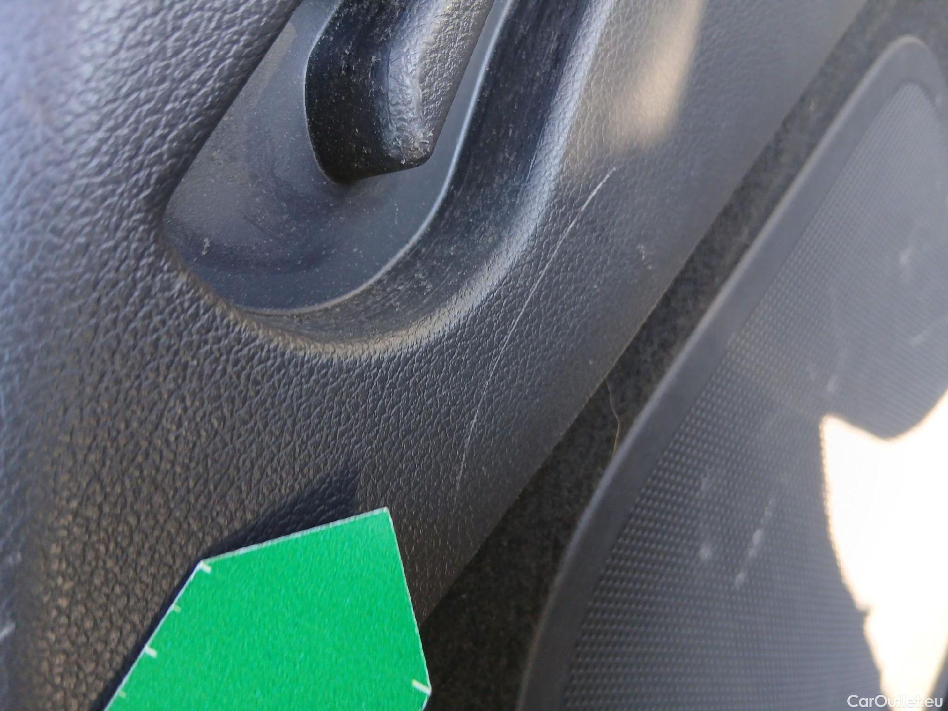  Hyundai   Ioniq HYUNDAI / 2019 / 5P / berlina con portón 1.6 GDI HEV Tecno DCT #30