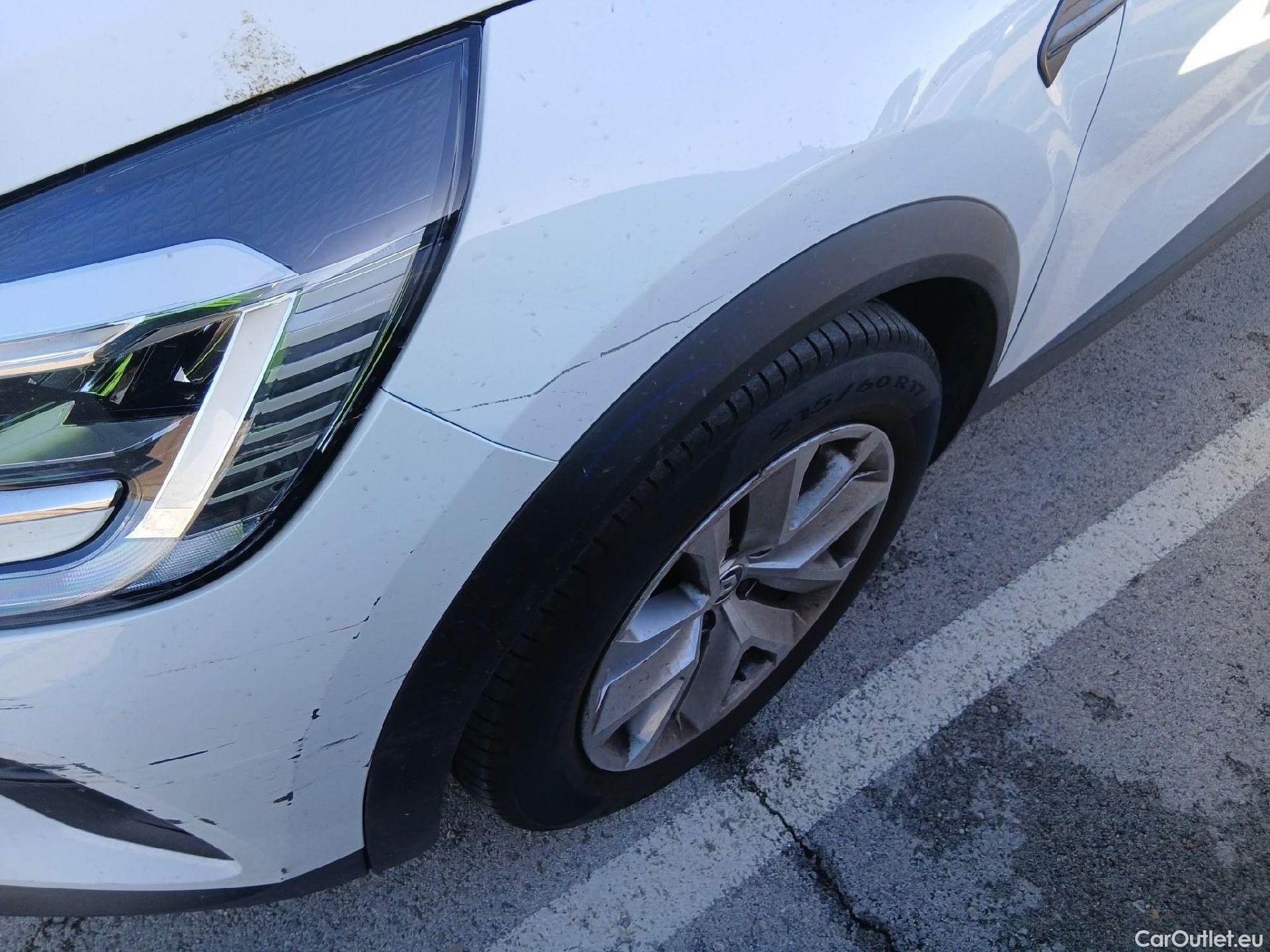  Renault  Captur RENAULT  / 2019 / 5P / todoterreno Intens TCe 90 (AC) #21