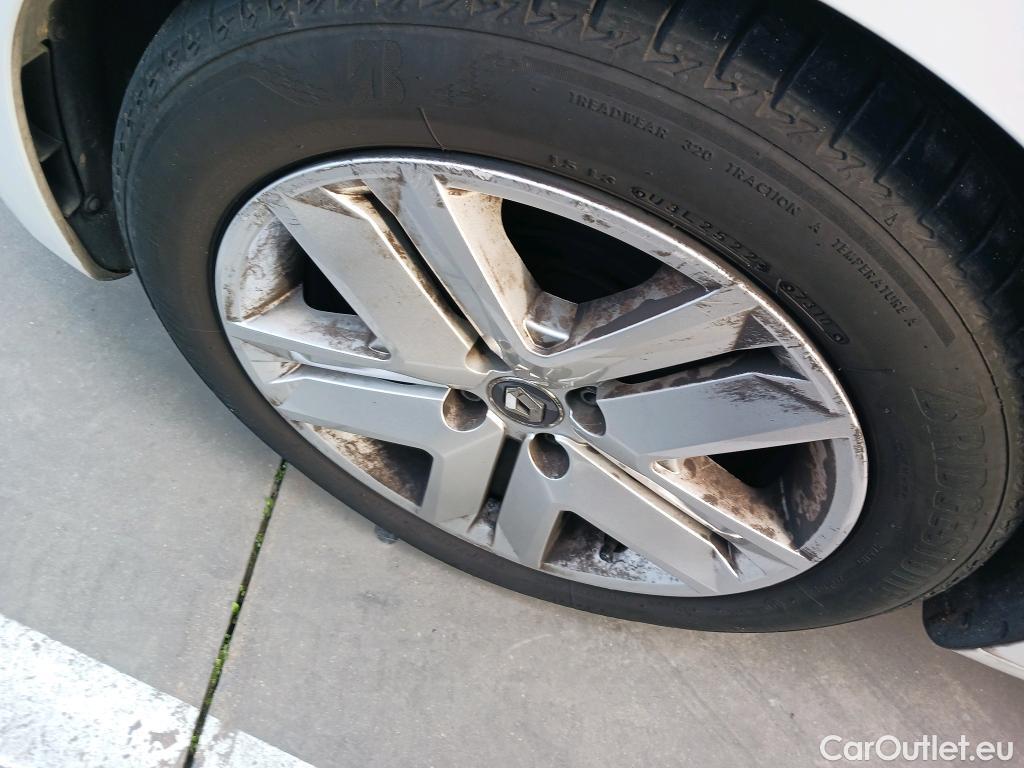  Renault  Clio RENAULT  / 2019 / 5P / berlina con portón Intens TCe 74 kW (100CV) GLP #22