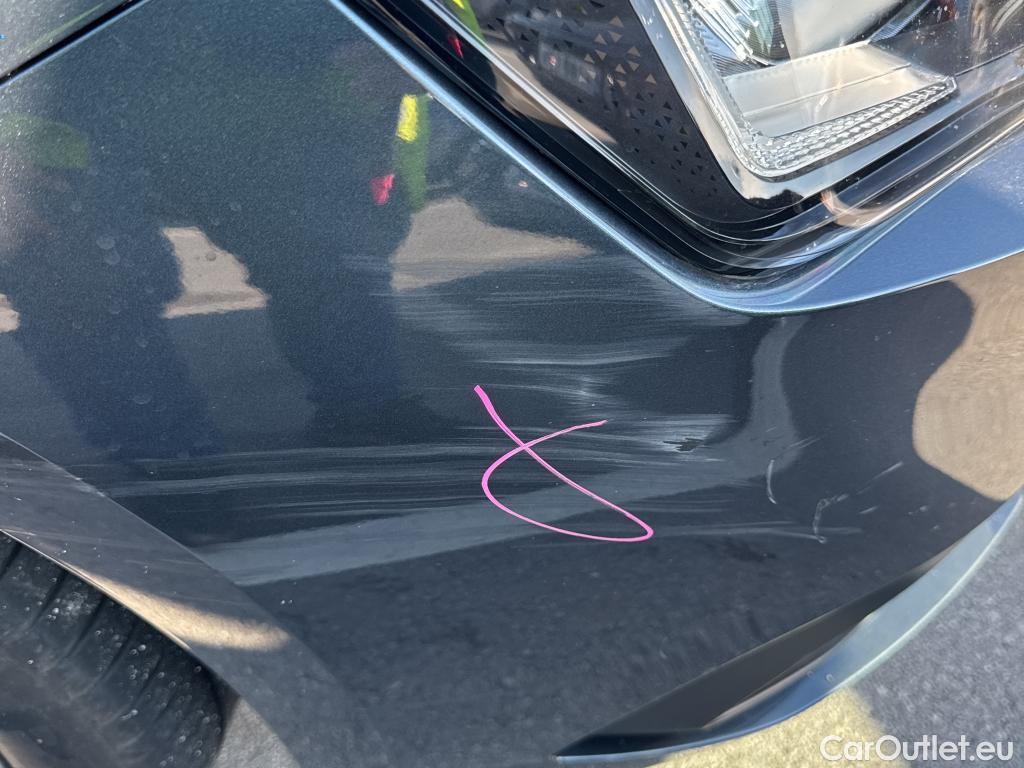  Land Rover  Discovery SEAT Nuevo León / 2020 / 5P / berlina con portón 1.0 TSI 81kW S&S Style Go (AC) #13