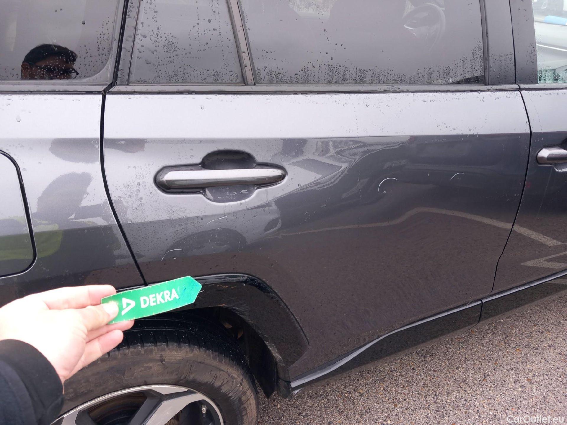  Toyota  RAV4 TOYOTA  / 2018 / 5P / todoterreno 2.5l PLUG-IN 300PH (e-CVT) Advance #27