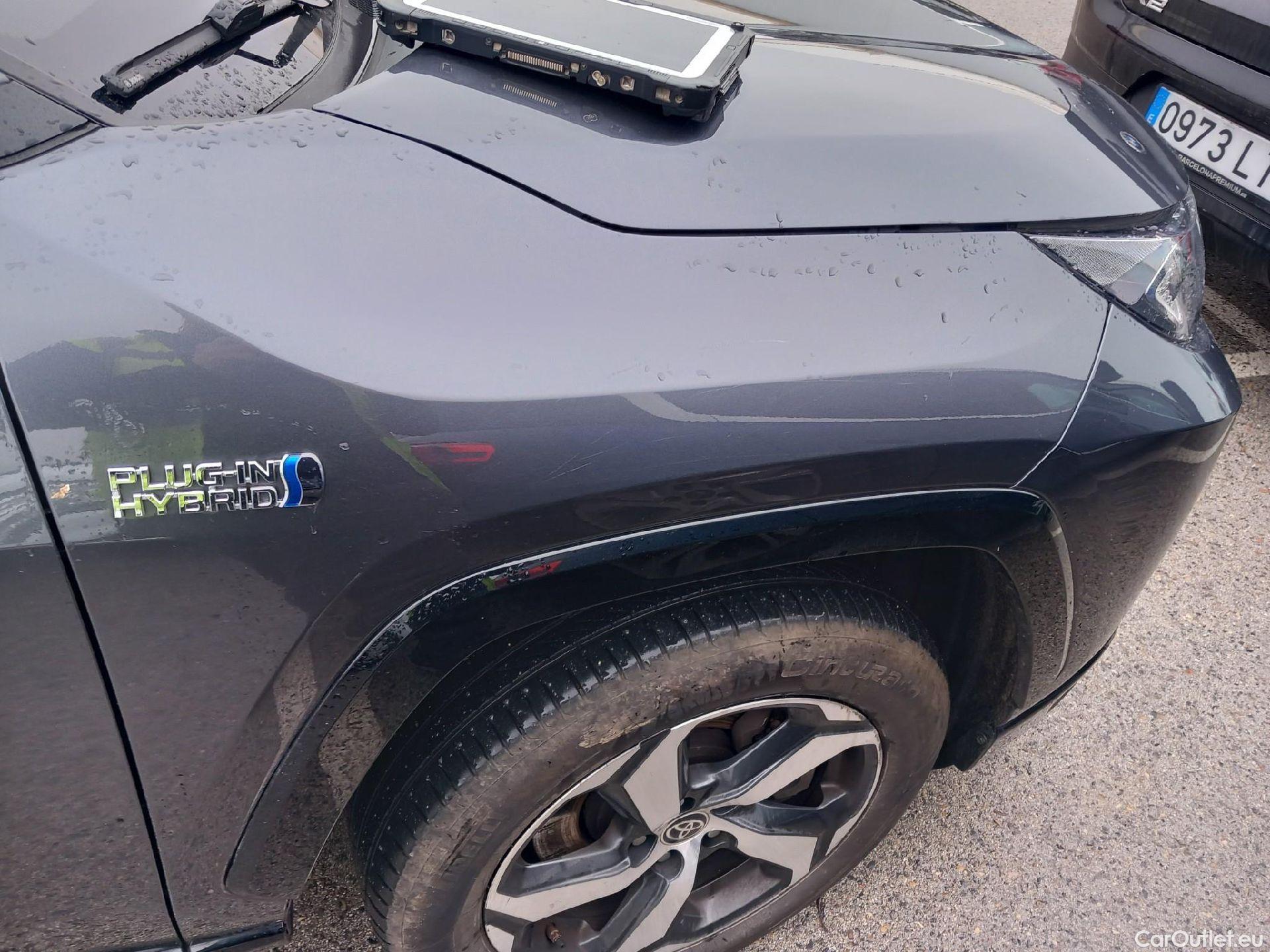  Toyota  RAV4 TOYOTA  / 2018 / 5P / todoterreno 2.5l PLUG-IN 300PH (e-CVT) Advance #30