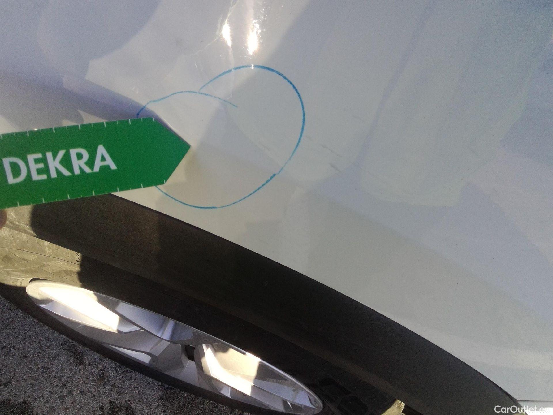  Renault  Captur RENAULT  / 2019 / 5P / todoterreno Intens TCe 90 (AC) #34