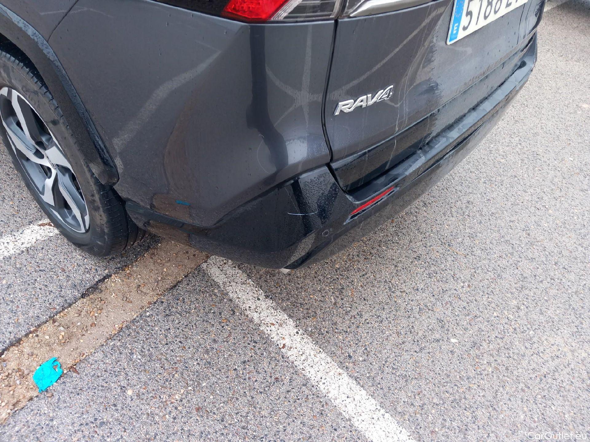  Toyota  RAV4 TOYOTA  / 2018 / 5P / todoterreno 2.5l PLUG-IN 300PH (e-CVT) Advance #20