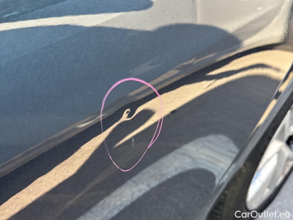  Land Rover  Discovery SEAT Nuevo León / 2020 / 5P / berlina con portón 1.0 TSI 81kW S&S Style Go (AC) #2