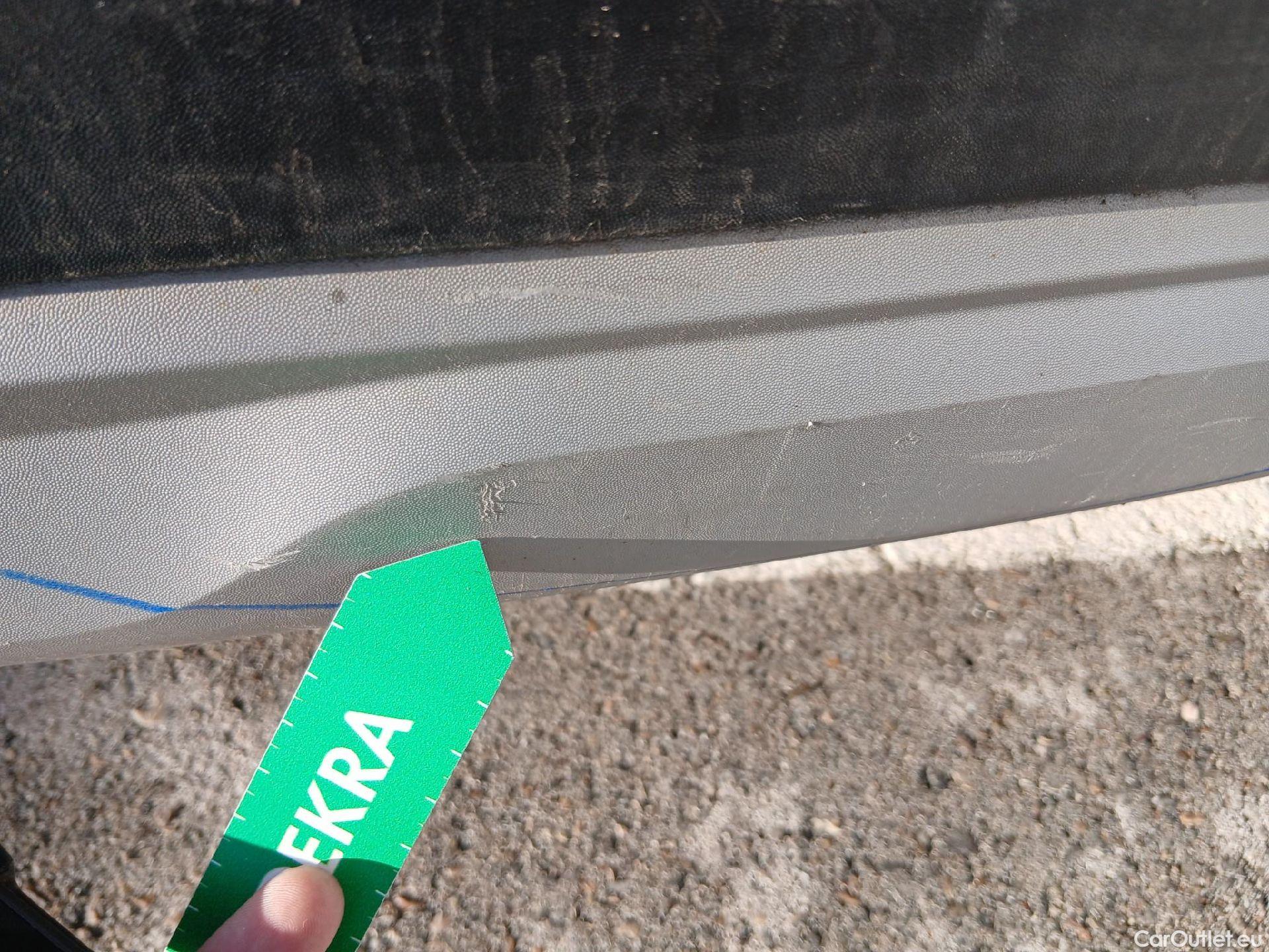  Renault  Captur RENAULT  / 2019 / 5P / todoterreno Intens TCe 90 (AC) #39