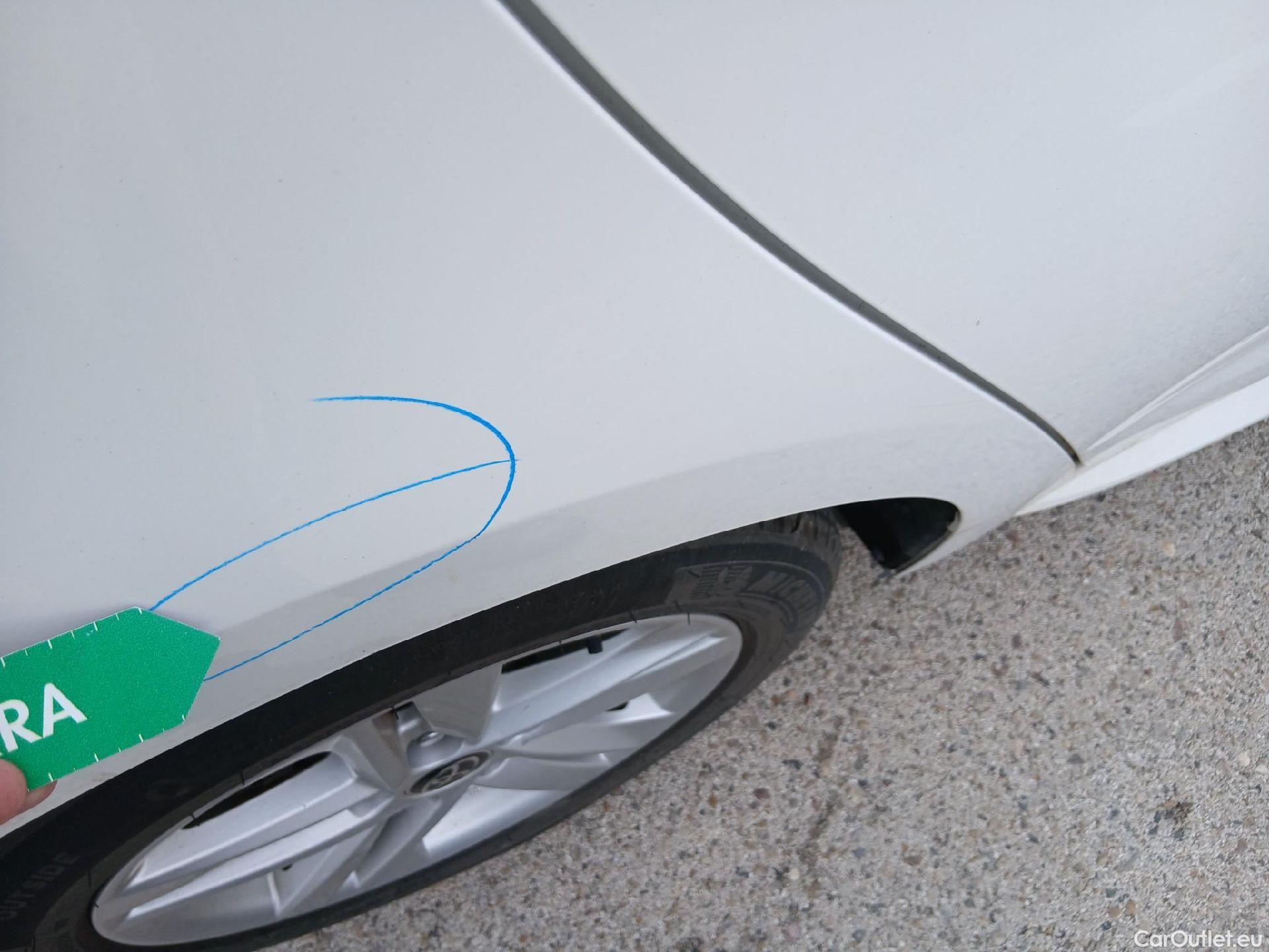  Toyota  Corolla TOYOTA  1.8 125H ACTIVE TECH E-CVT #11