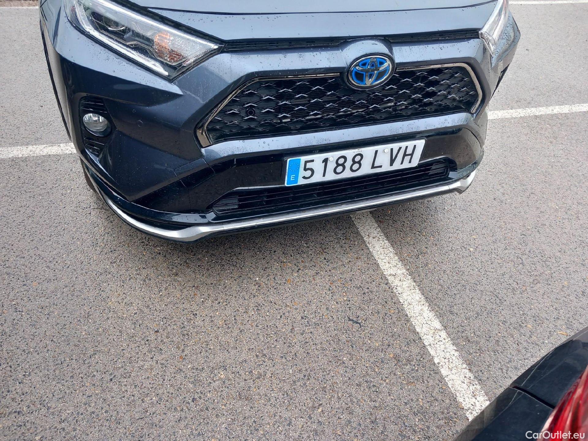  Toyota  RAV4 TOYOTA  / 2018 / 5P / todoterreno 2.5l PLUG-IN 300PH (e-CVT) Advance #8