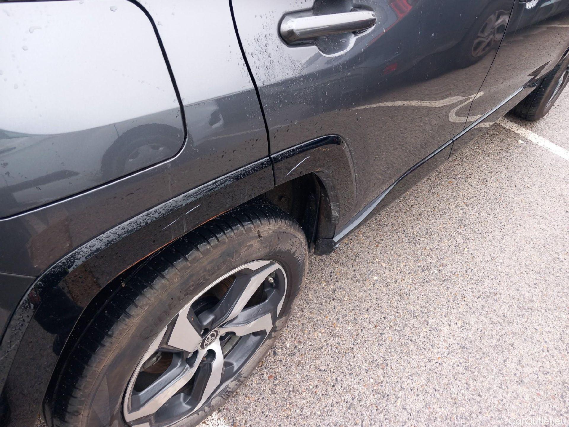  Toyota  RAV4 TOYOTA  / 2018 / 5P / todoterreno 2.5l PLUG-IN 300PH (e-CVT) Advance #24