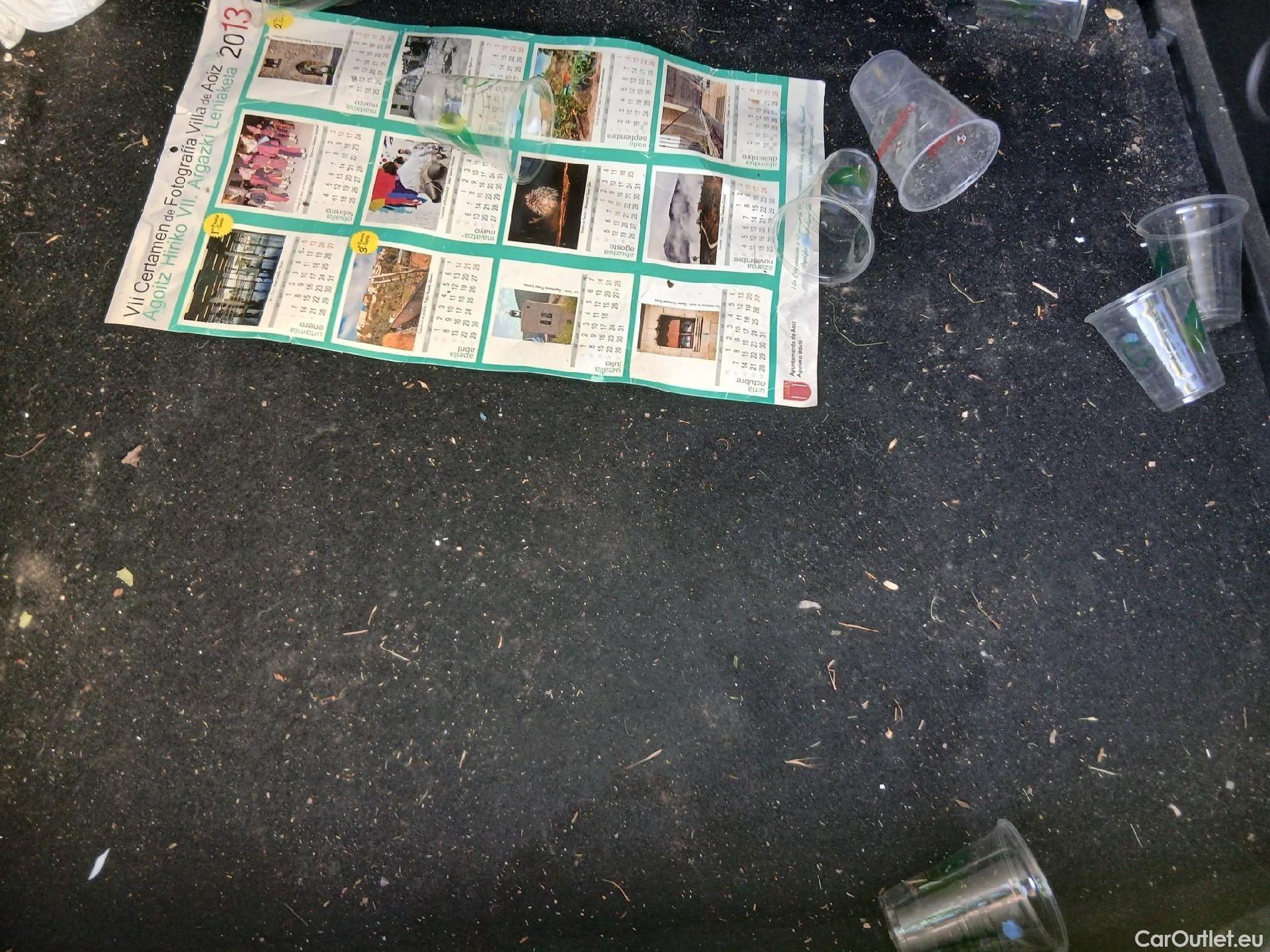  Renault  Captur RENAULT  / 2019 / 5P / todoterreno Intens TCe 90 (AC) #6