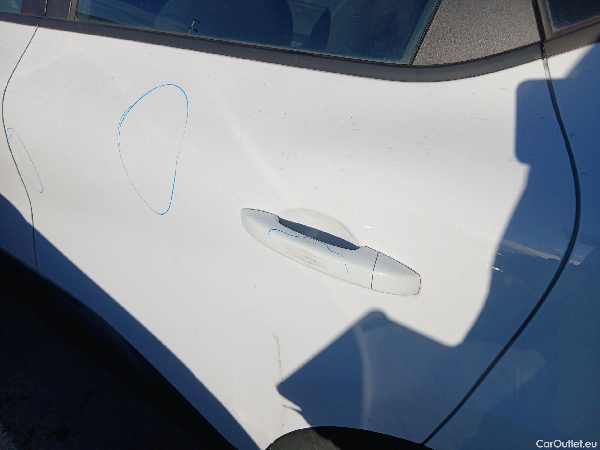  Renault  Captur RENAULT  / 2019 / 5P / todoterreno Intens TCe 90 (AC) #29