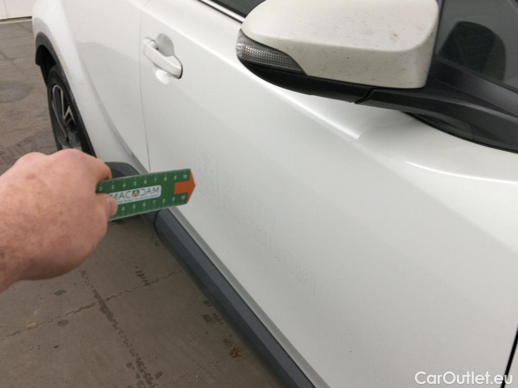  Toyota  C-HR TOYOTA  / 2016 / 5P / todoterreno 1.8 125H Advance #8