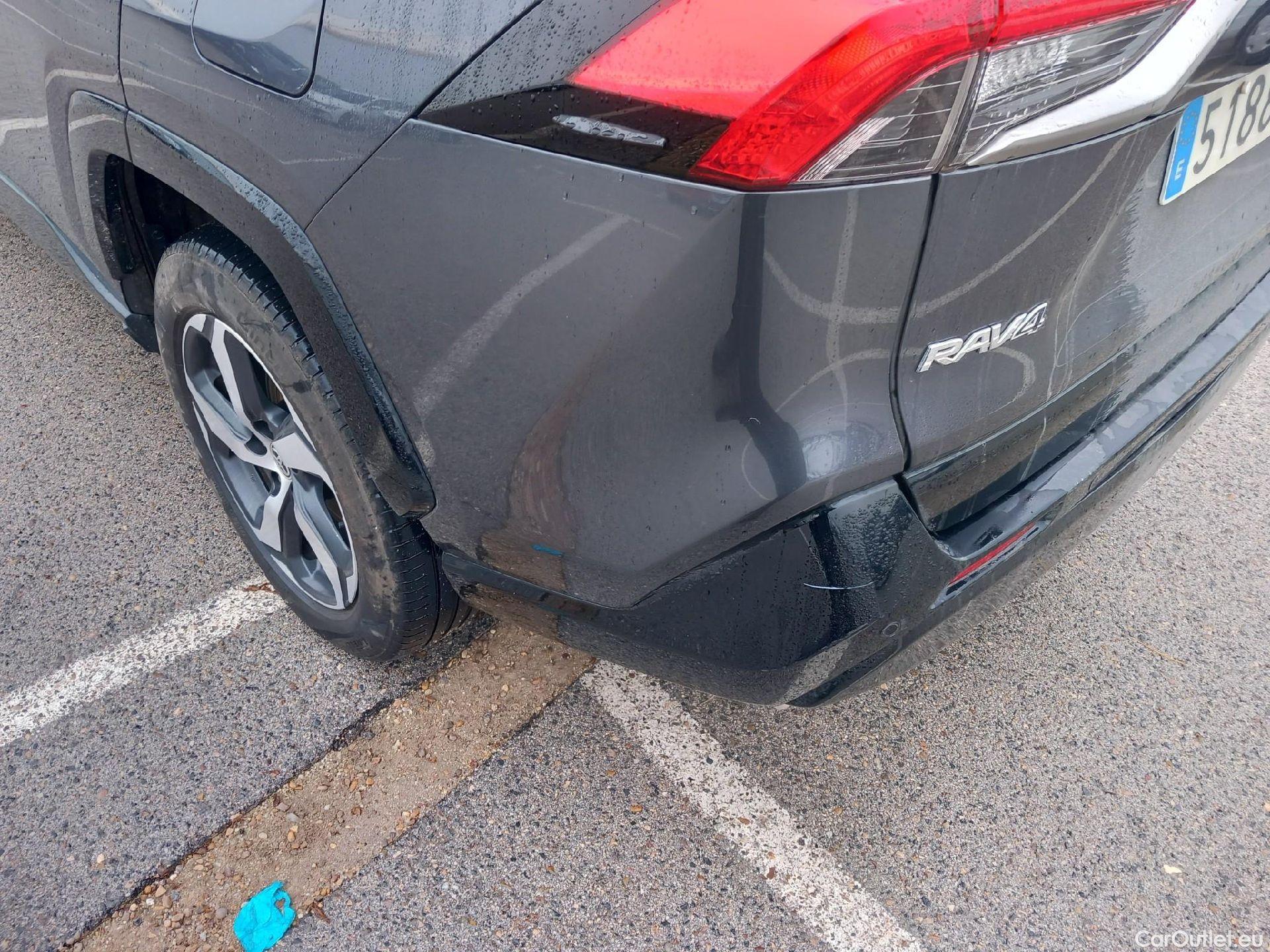  Toyota  RAV4 TOYOTA  / 2018 / 5P / todoterreno 2.5l PLUG-IN 300PH (e-CVT) Advance #19